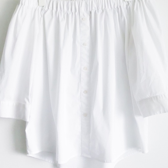 Vince Camuto Off-Shoulder Blouse - Picture 3 of 5